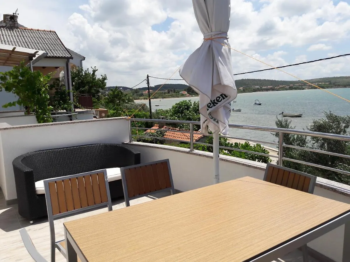 Guest house Apartmani Zorzo Ljubac